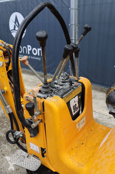 Rýpadlo JCB