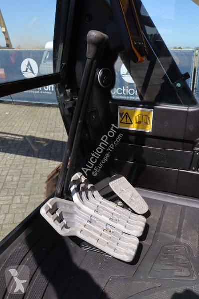 Rýpadlo JCB T4i