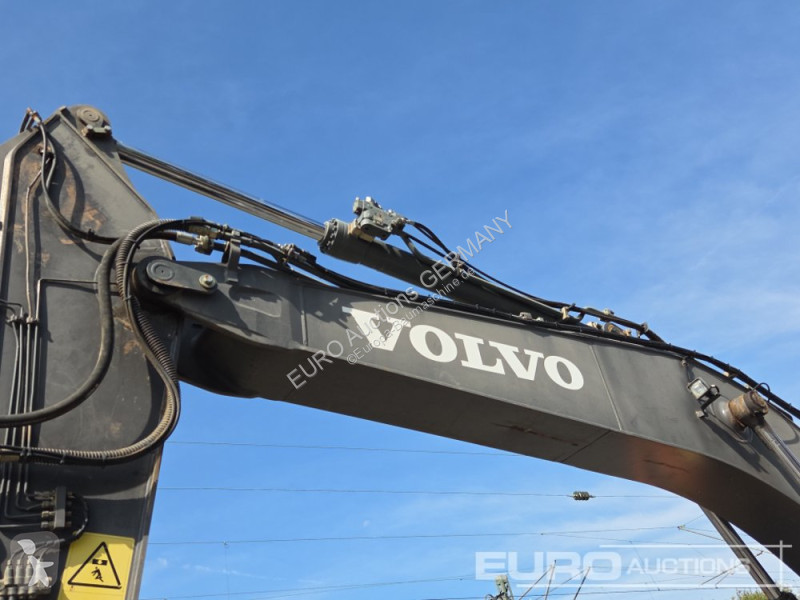 Экскаватор Volvo