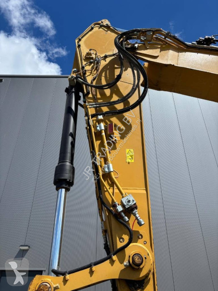 جرافة Caterpillar 330 (Narrow 2.99m)