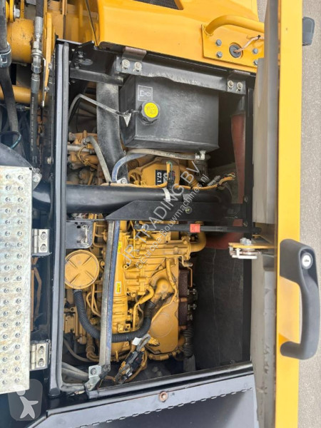 جرافة Caterpillar F