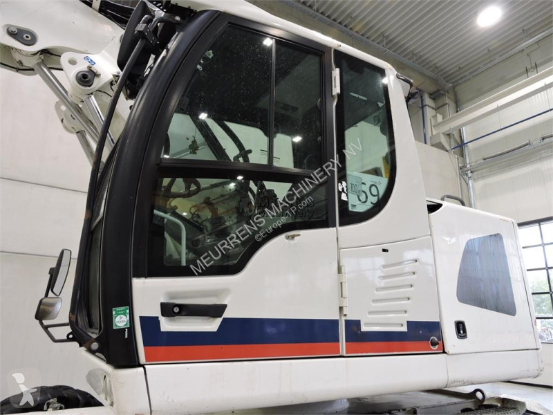 جرافة Liebherr A918