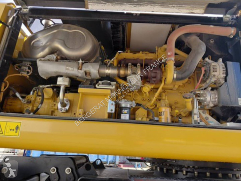 Багер Caterpillar M320F