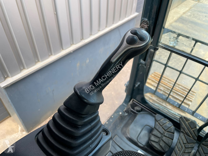 جرافة Hyundai