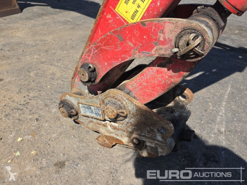 جرافة Volvo ECR50D
