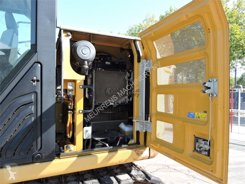 جرافة Caterpillar L