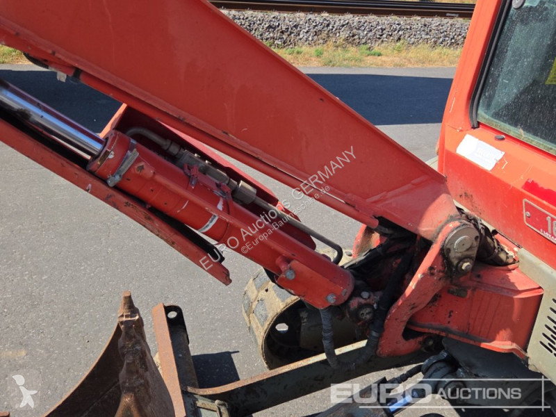 جرافة Yanmar ViO25-4