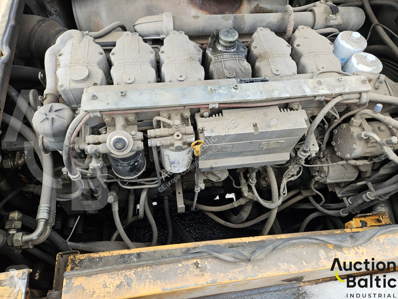 Liebherr A 944 C HD Litronic excavator