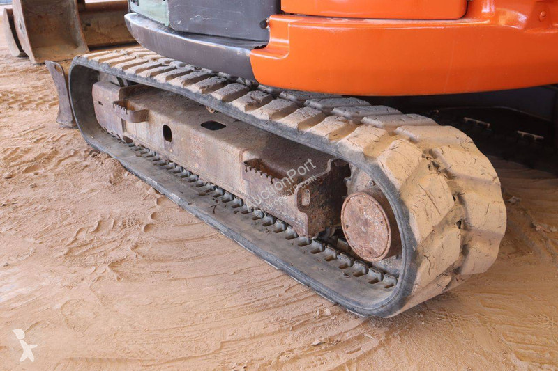Lopatový nakládač Hitachi Zaxis B-6