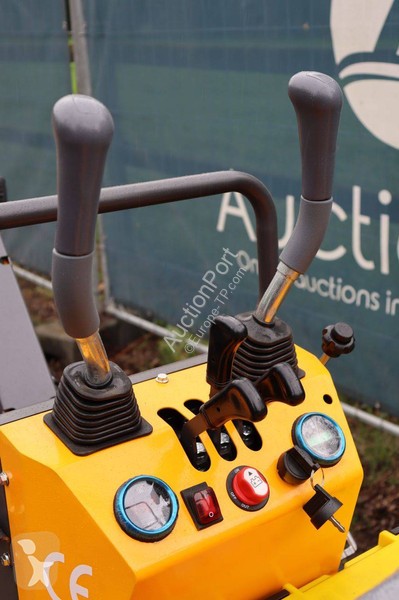 Excavator  CME06