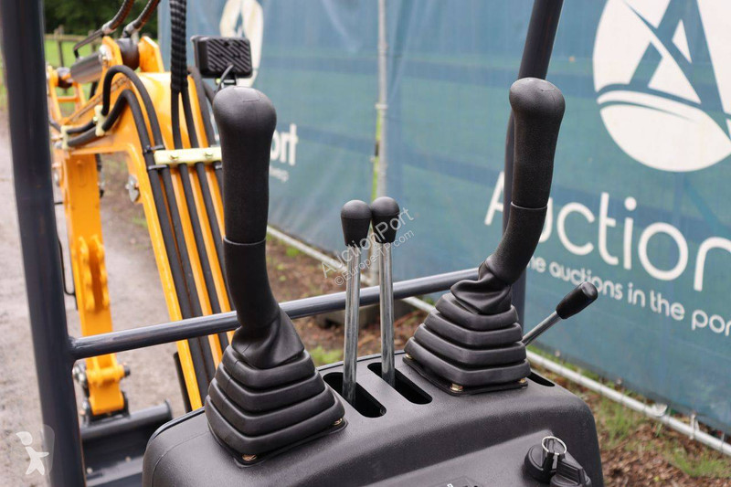 Excavator  HT10