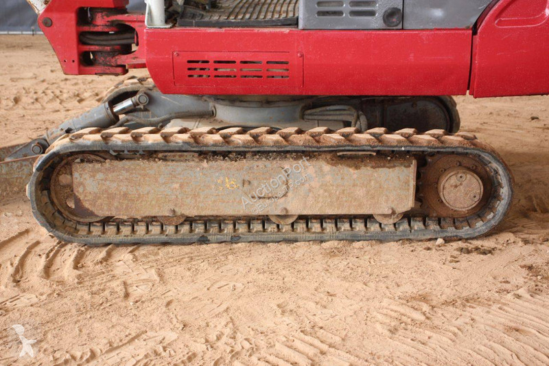 Excavator Takeuchi TB219