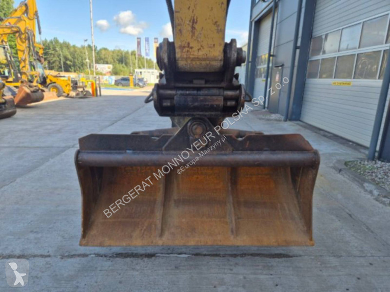 Lopatový nakládač Caterpillar 325FLCR