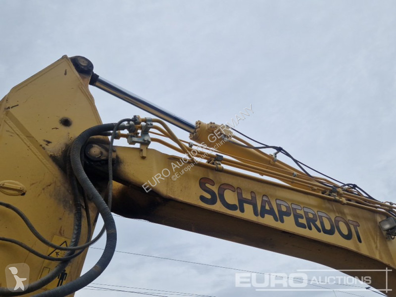 Lopatový nakládač Komatsu NLC-11