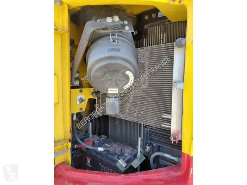 Багер Komatsu PC118MR
