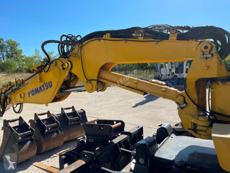 Excavadora Komatsu PW98MR-11E0