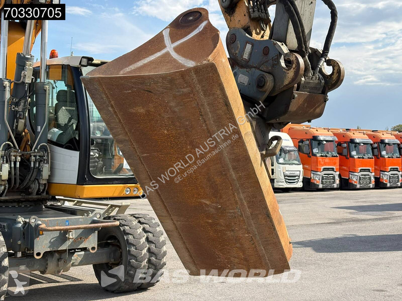 Багер Liebherr A920
