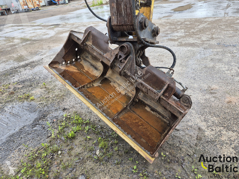 Pelle New Holland 36