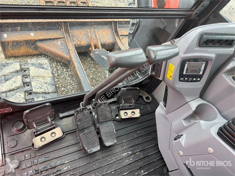 Экскаватор Kubota Alfa Tracked Excavator