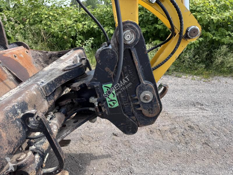 Escavadora Komatsu  PW118MR-11