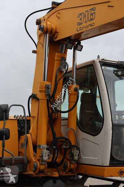 جرافة Liebherr