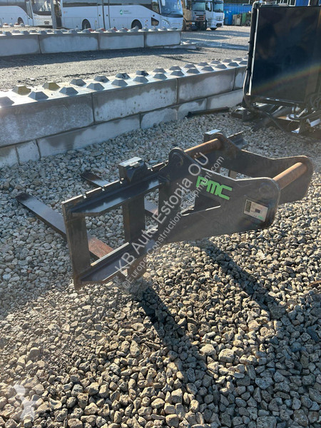 جرافة Caterpillar 317 GC 07C 3D / TILTROTATOR /...