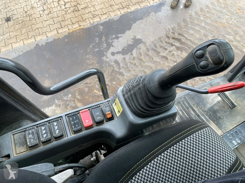 جرافة Hitachi ZX190W-6