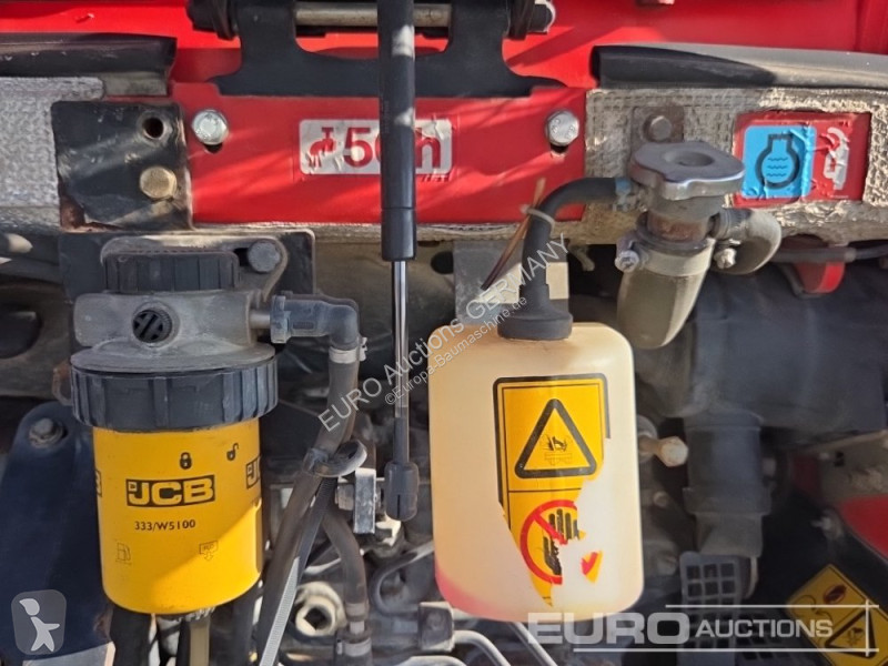 جرافة JCB