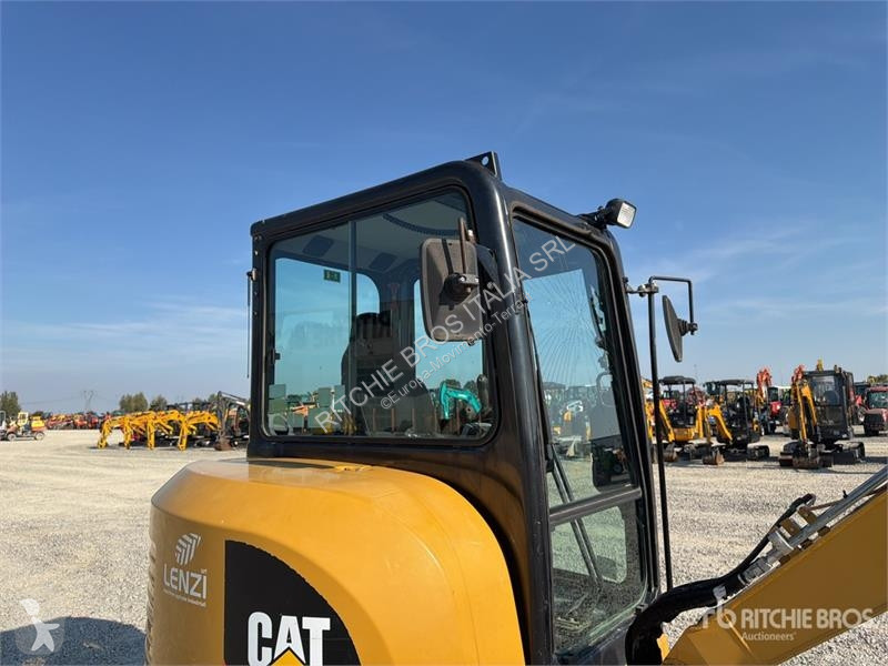 جرافة Caterpillar E Mini Excavator