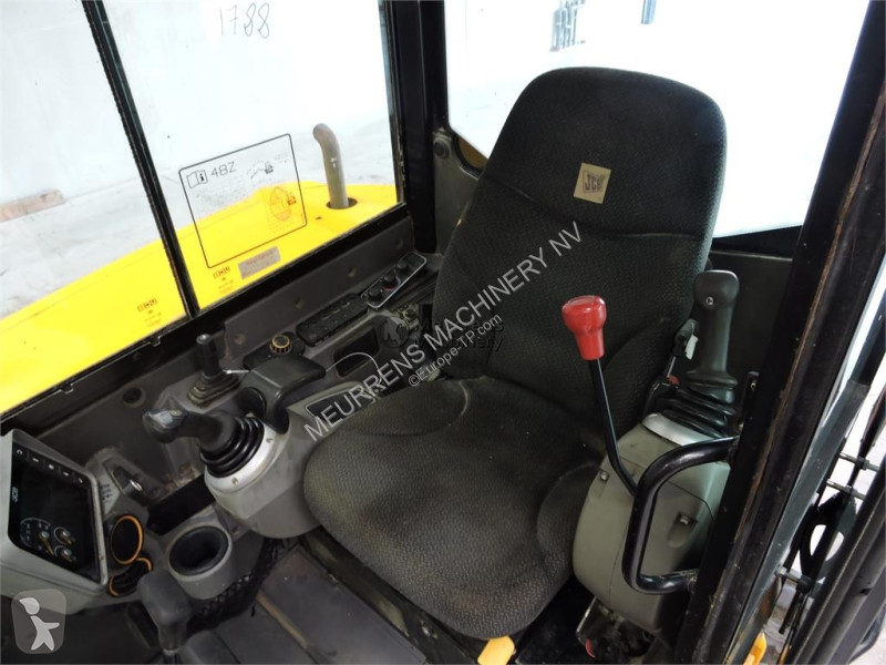 جرافة JCB