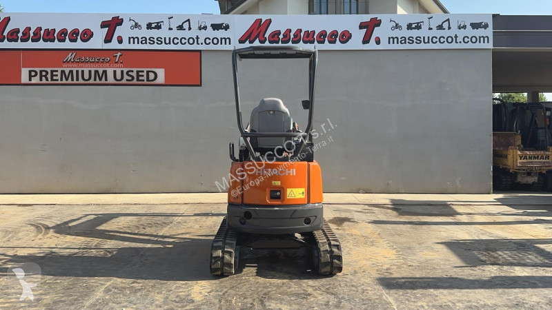 Lopatový nakládač Hitachi ZX19U-5A YR