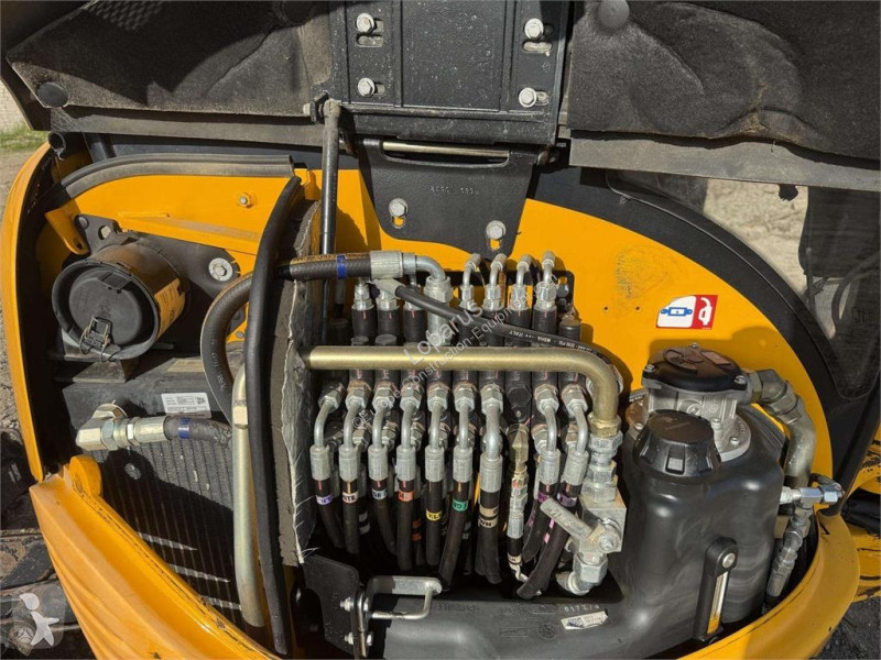 جرافة JCB