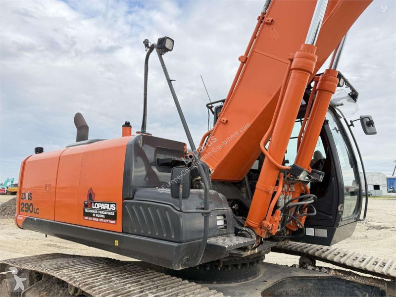 جرافة Hitachi