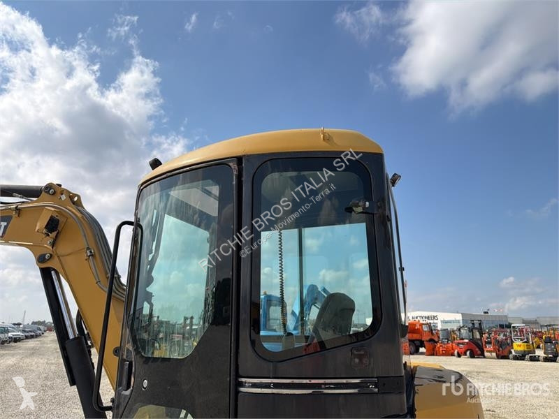 Skovel Caterpillar CR Mini Excavator (Inoperable)