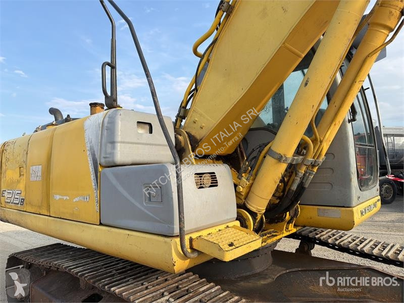 Skovel New Holland Kobelco E215B Tracked Excavator