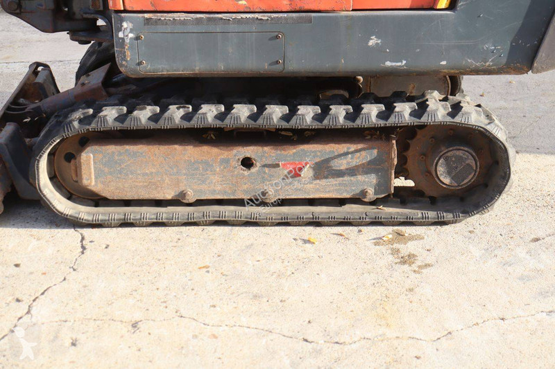 Pelle Volvo EC15B