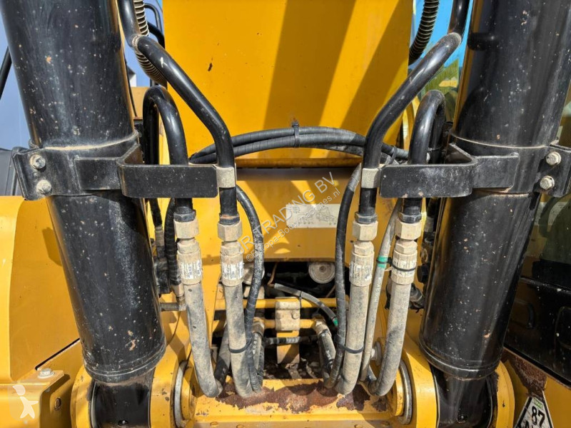 Pelle Caterpillar 330 (NEXT GEN)