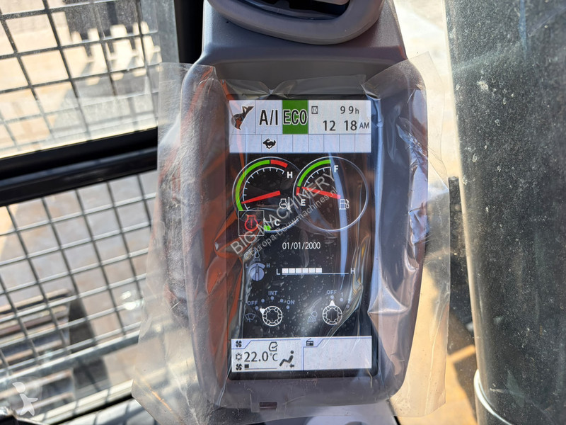Escavadora Hitachi ZX220LC-5G