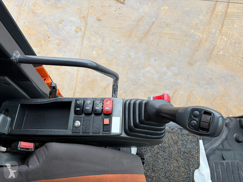 Pelle Doosan 5