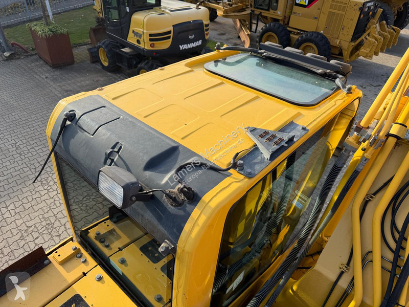 Багер Komatsu PC 210-11 .