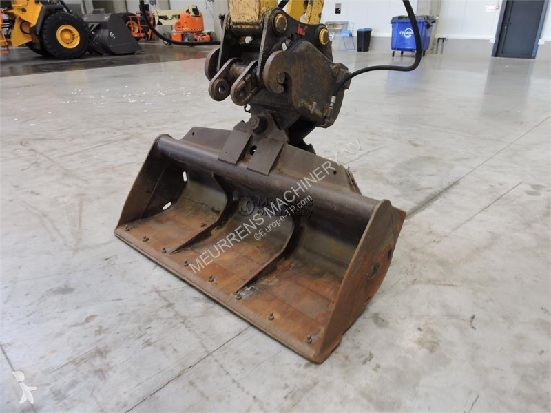 Pelle Komatsu PW140