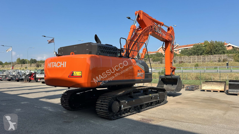 Pelle Hitachi 7