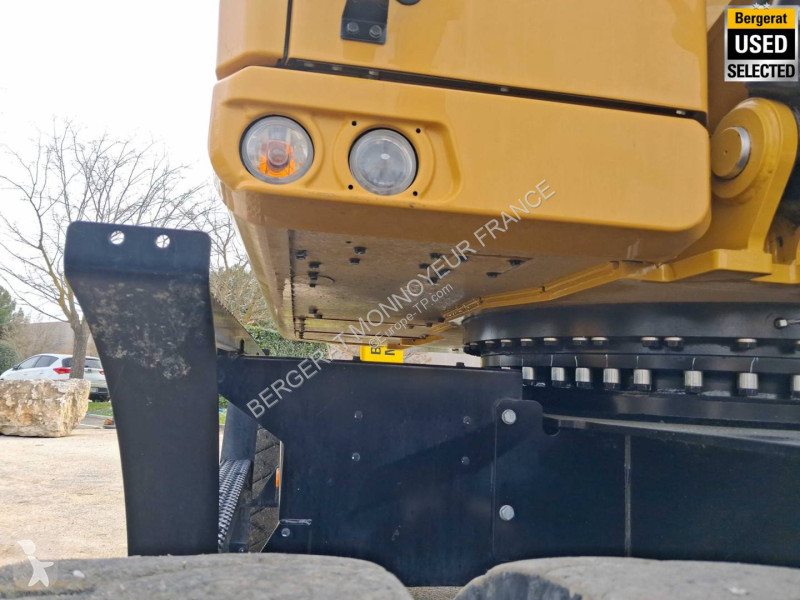 Pelle Caterpillar MH3024