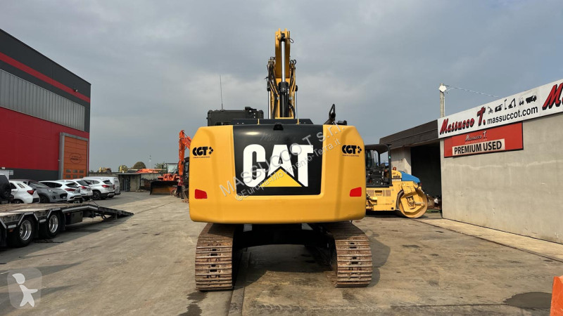 Багер Caterpillar 318FL
