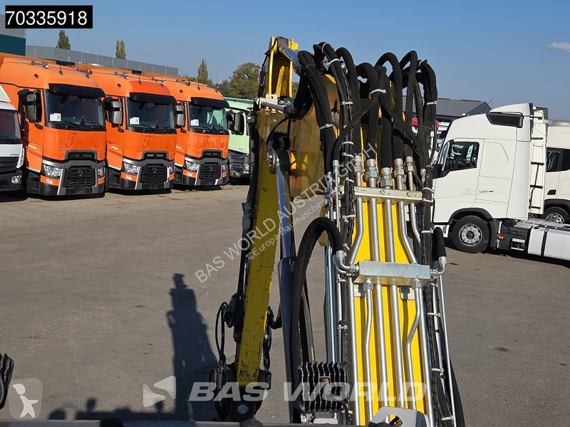 جرافة Wacker Neuson Powertilt
