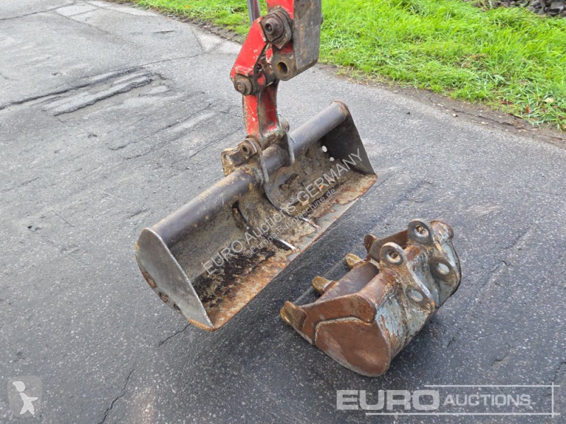 جرافة Yanmar SV08-1A(S)