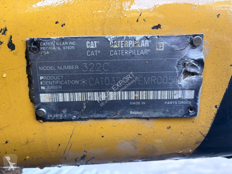 جرافة Caterpillar 322C Excavator - 26.2T -...