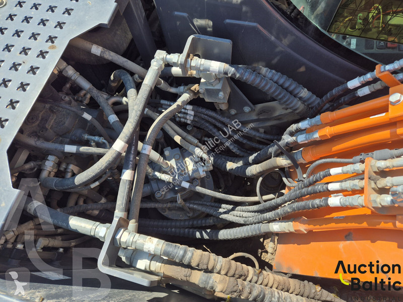 Багер Doosan W5