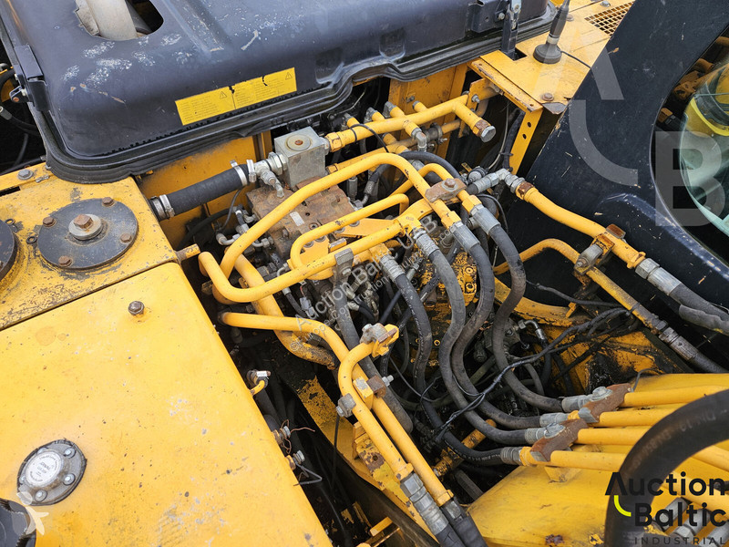 Багер JCB