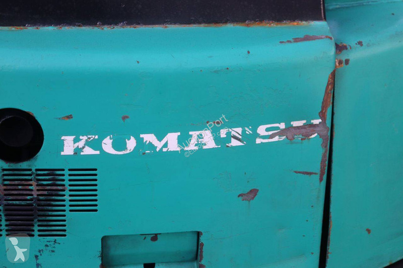 Escavadora Komatsu PC-03